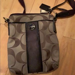 Coach cross body’s purse